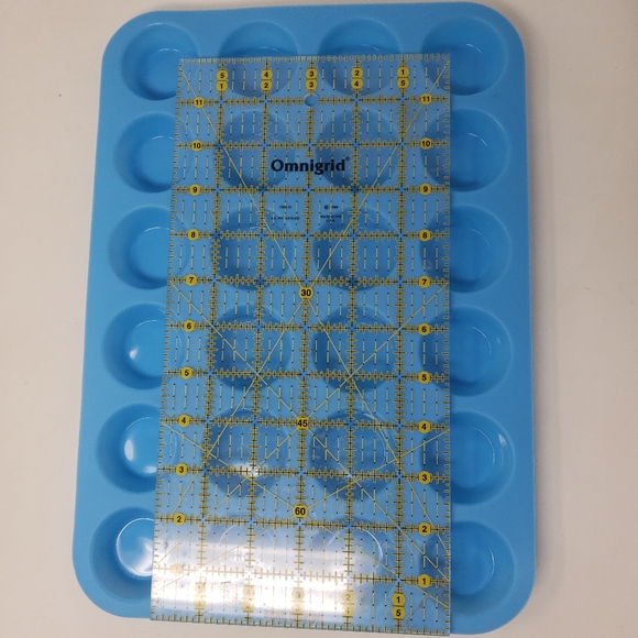 Silicone Muffin & Cupcake Pan Baking Molds… - Picture 5 of 12